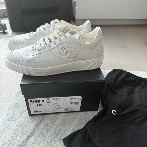 CHANEL REV White Sneakers Size 40 - Picture 10 of 15
